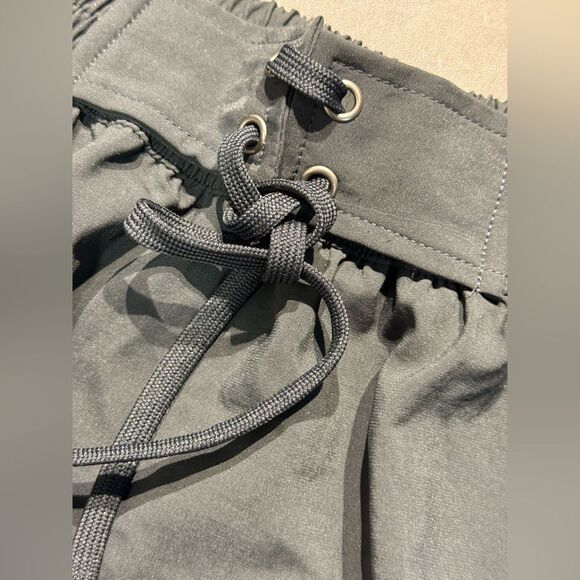 FREE PEOPLE FP MOVEMENT BLACK EASY DOES IT SHORTS SIZE L - Picture 7 of 7